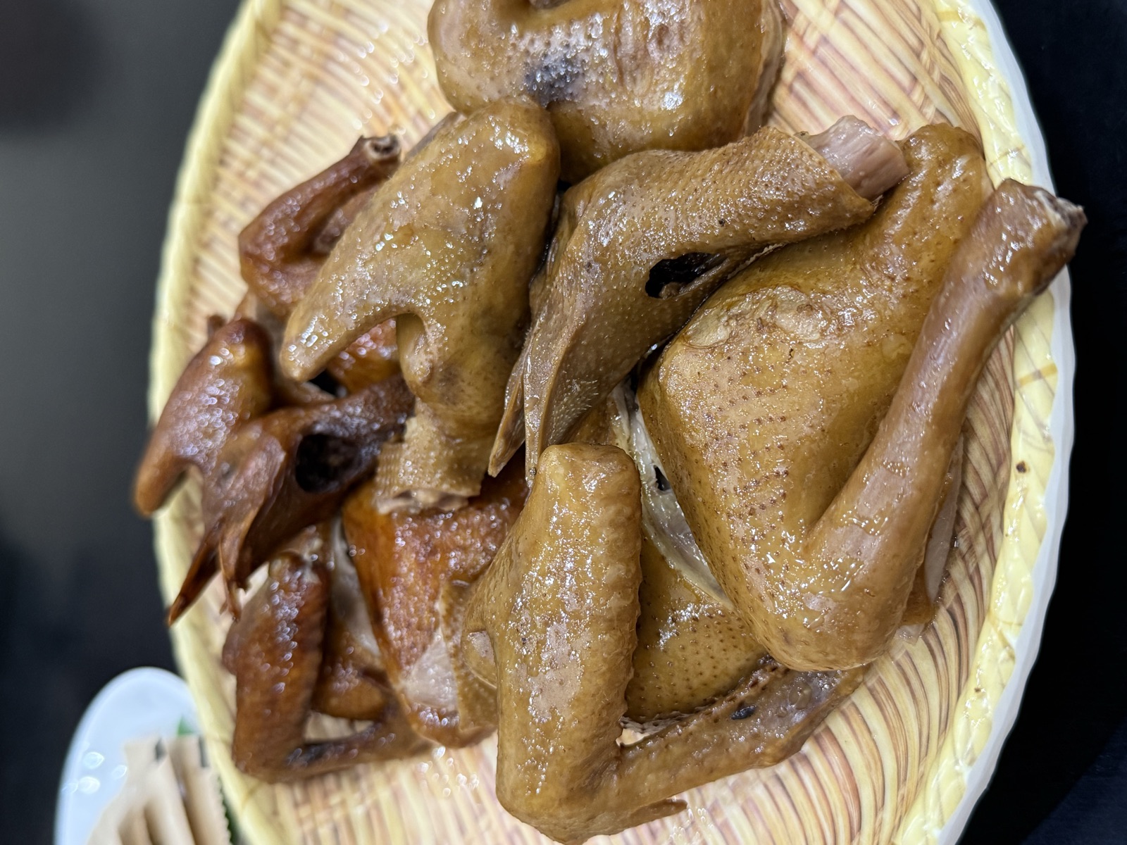 深圳“真”牛与侨文化探索主题图